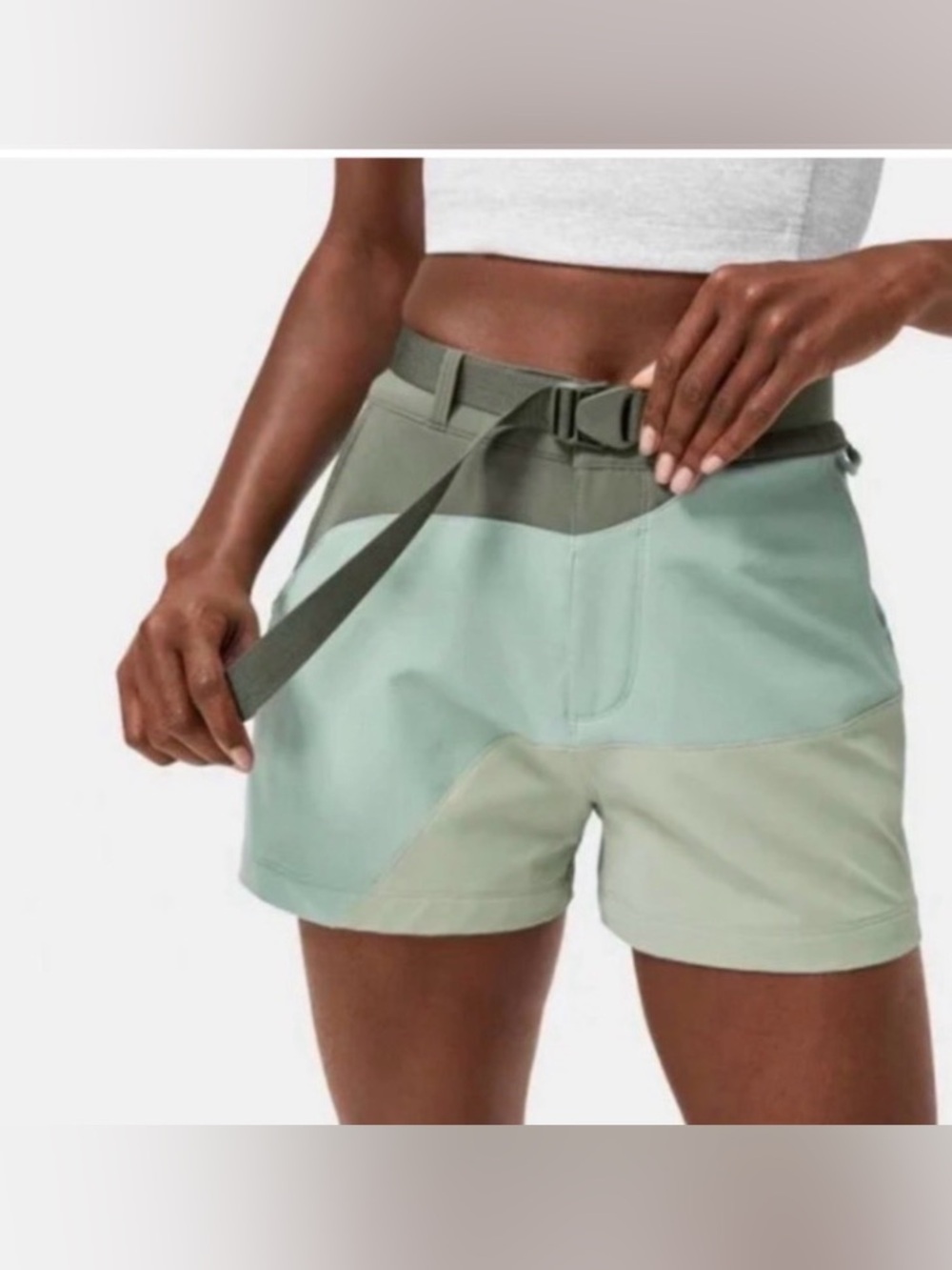 Outdoor voices rec trek short, Colorblock green, medium, EUC